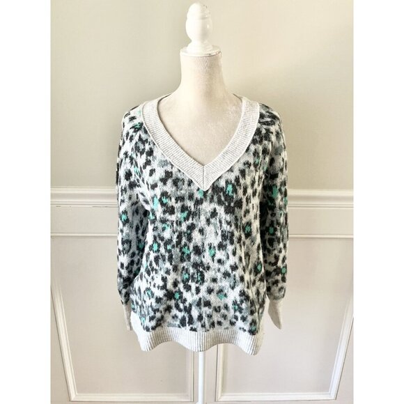 Loft Green & Gray V-Neck Animal Print Fuzzy Sweater M EUC - Picture 2 of 6